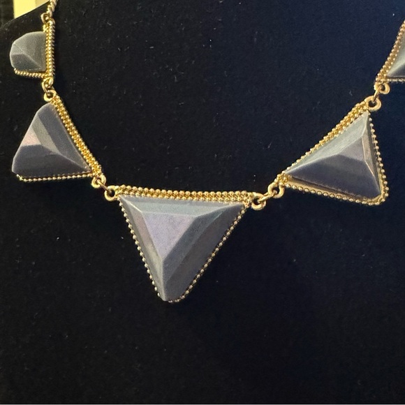 ✨2 for $30✨ Signed DaVinci Vintage Geometric Lavender Gold Tone Bib Necklace - Picture 5 of 14